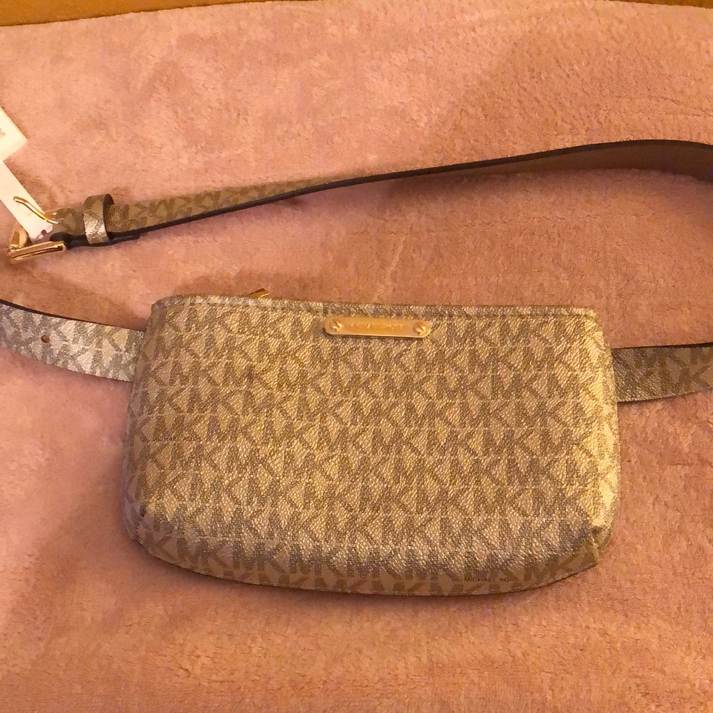 NWT Michael Kors Belt bag size S/M